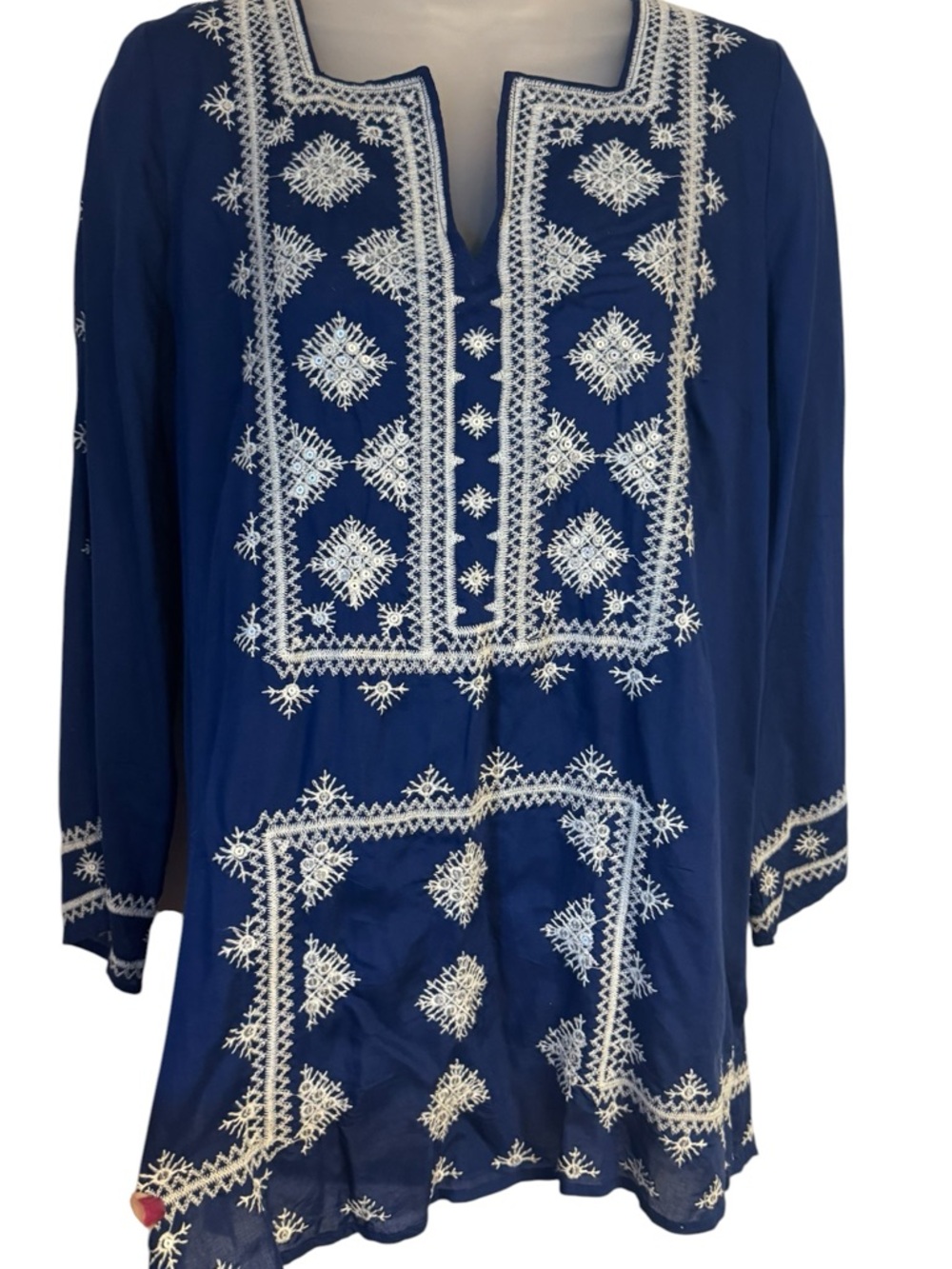 LUCKY BRAND Navy Top w/Embroidery Detail  SPRING/SUMMER   SIZE: MEDIUM    #H - Picture 3 of 10